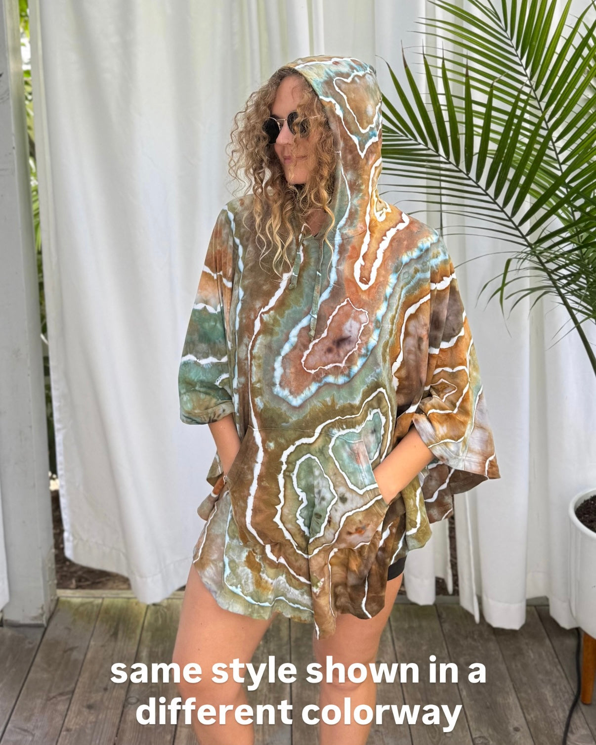 Serpentine Poncho (OS)