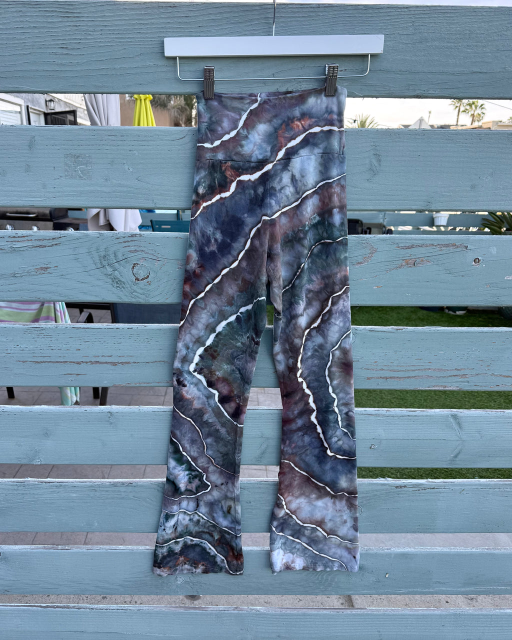 Low Tide Yoga Pants (S)