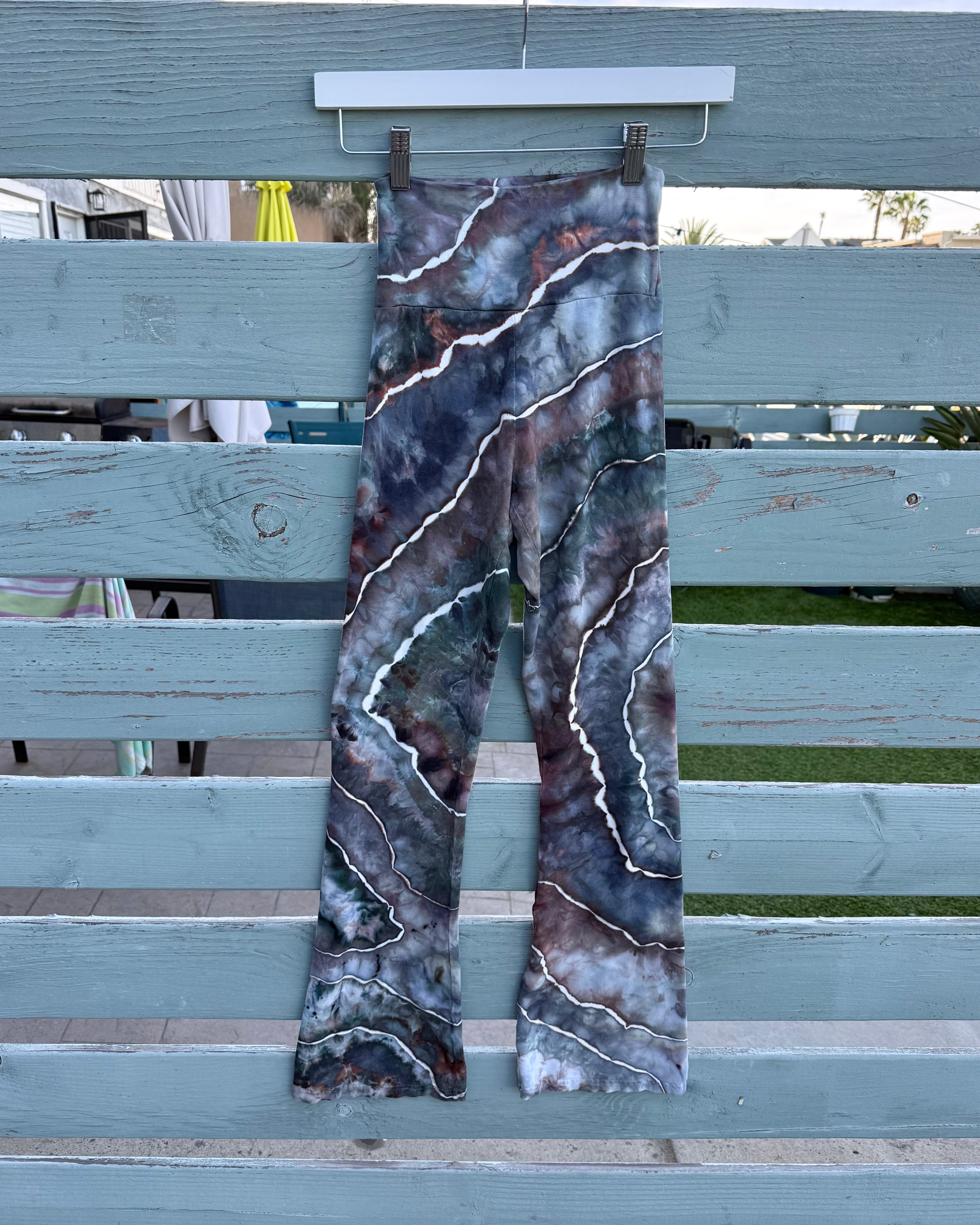 Low Tide Yoga Pants (S)
