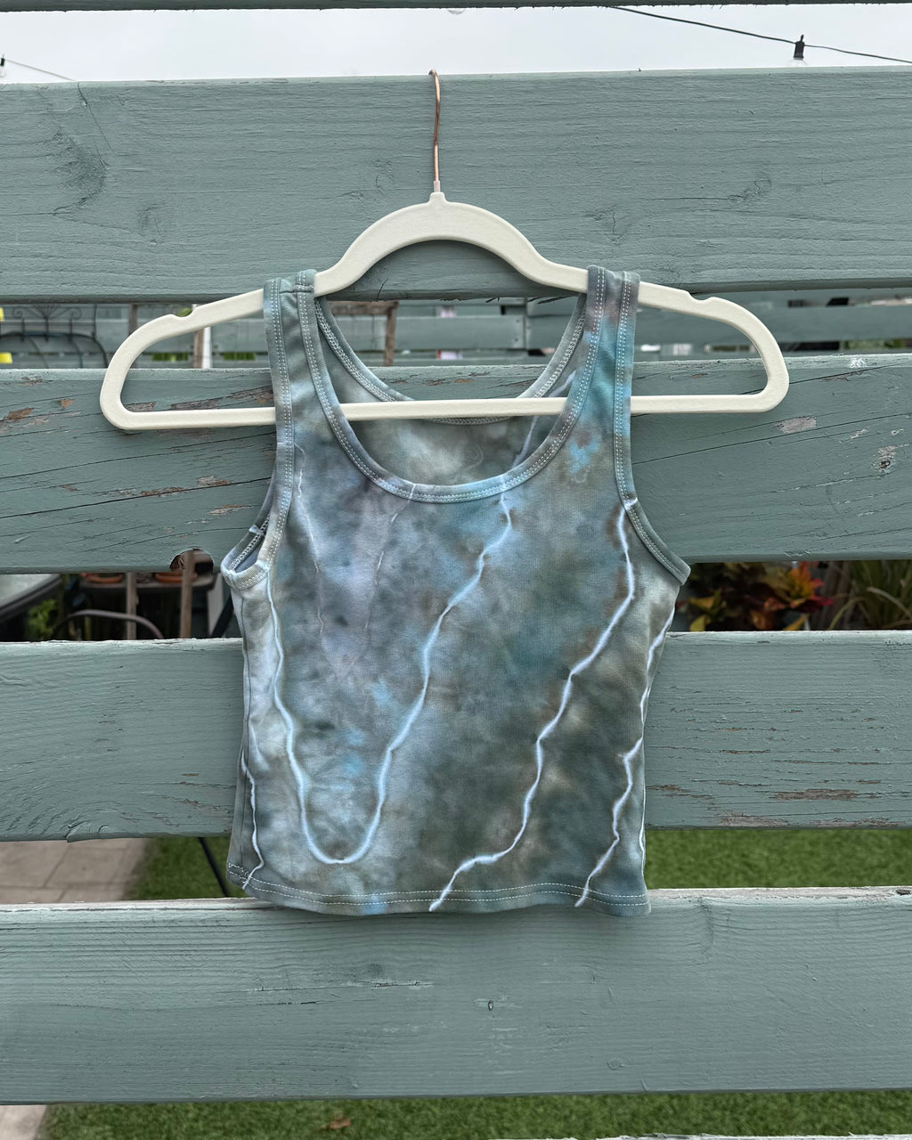 Blue Lace Agate Crop Tank (L)