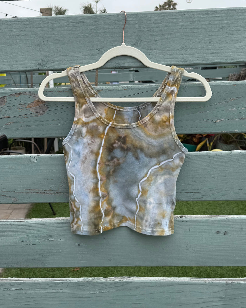 Sandstone Crop Tank (L)