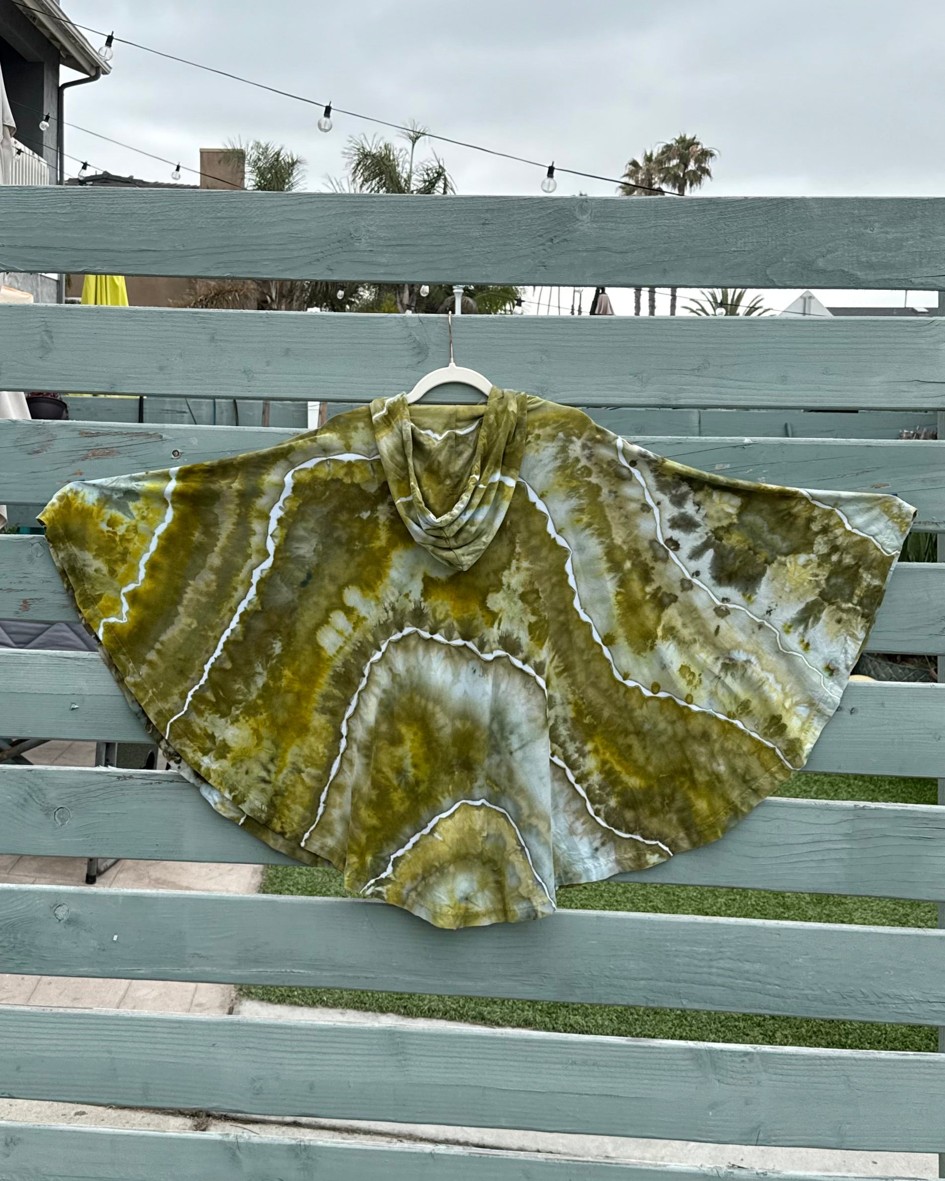 Serpentine Poncho (OS)