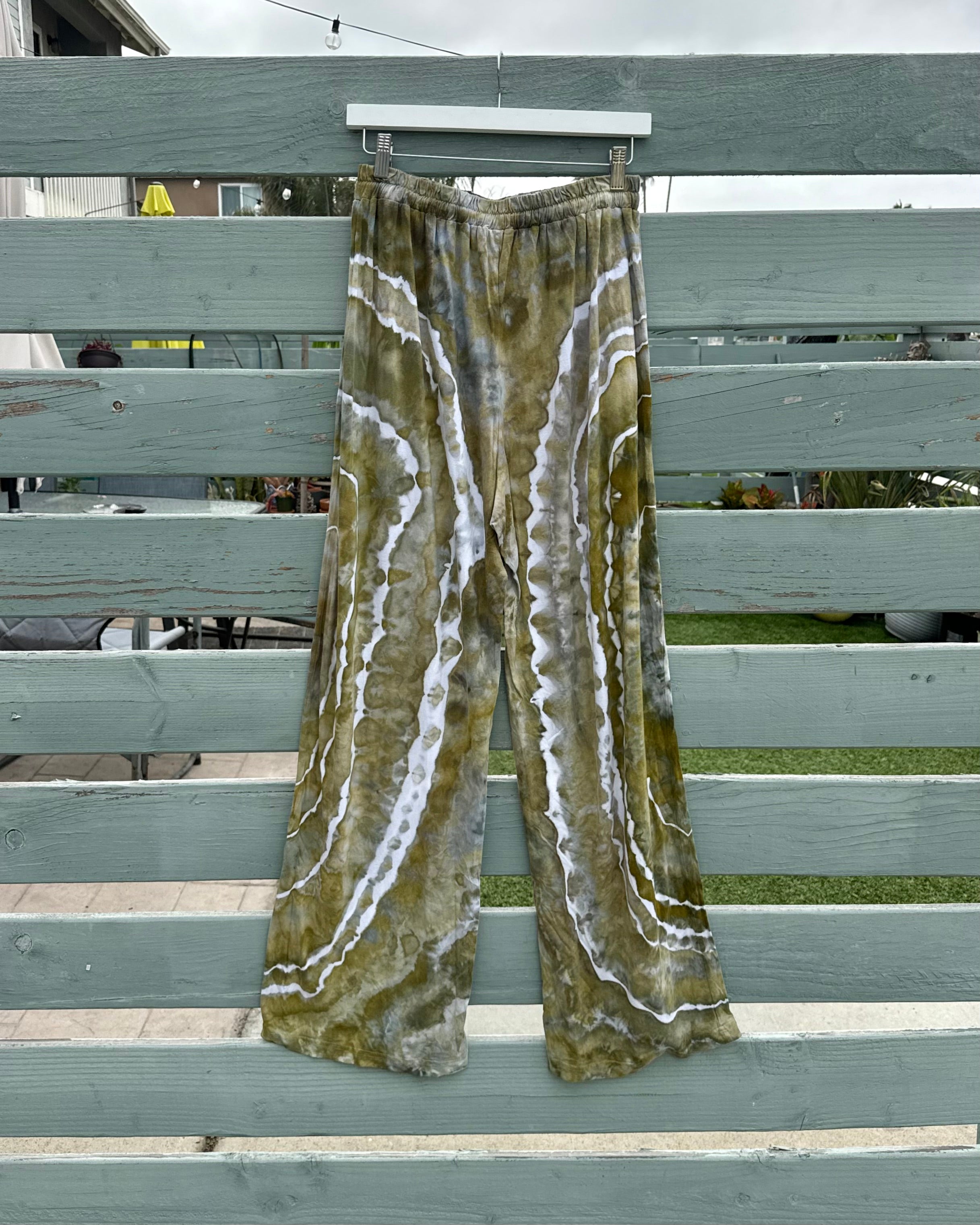 Olive Jade Wide-Leg Pants (L)